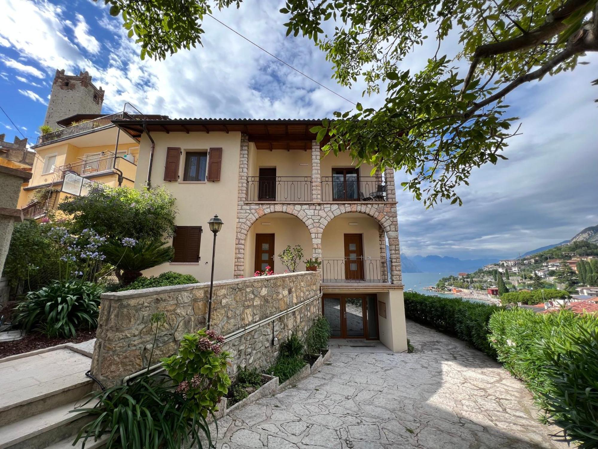 Amazing View Apartment Malcesine Exterior photo